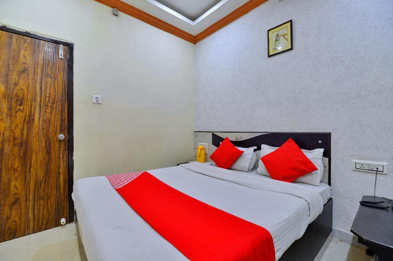 Oyo 6541 Hotel Relax Inn Udaipur Bagian luar foto